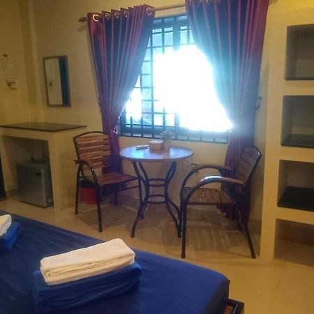 Le Cocorico Hotel Siem Reap Buitenkant foto